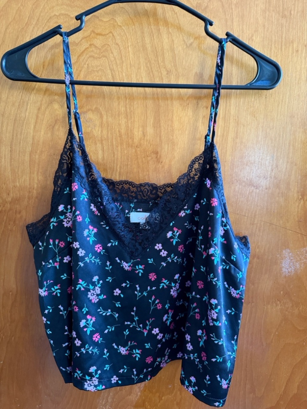 Colsie Black Floral Lace Trim Cami